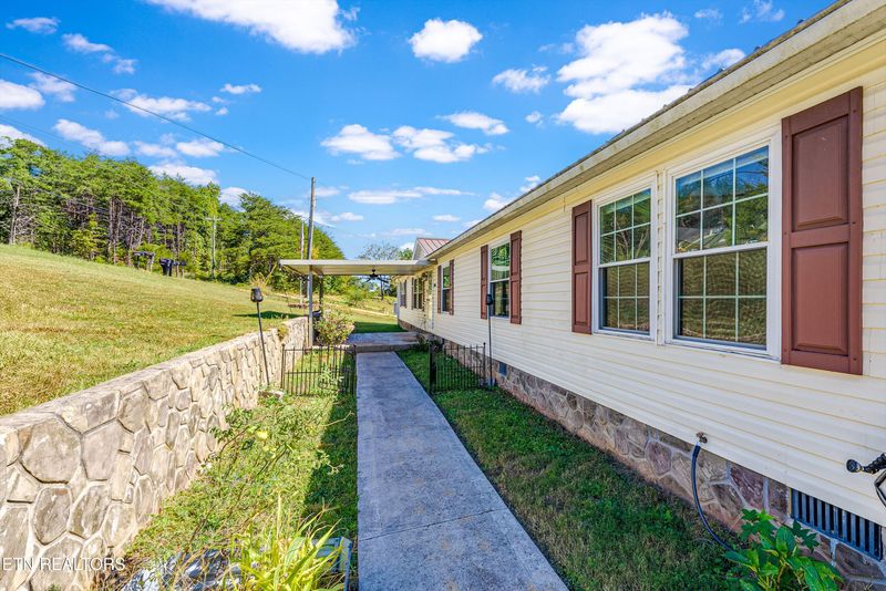 6106 Lanier Rd, Maryville, TN 37801