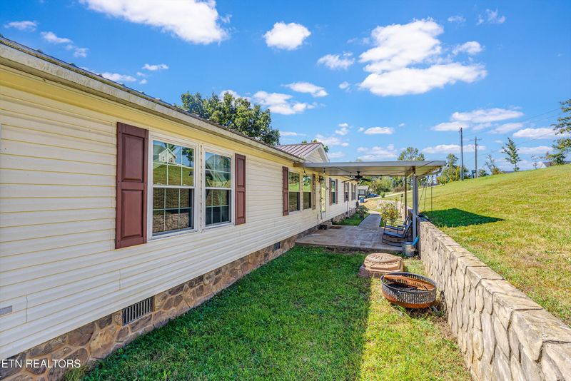 6106 Lanier Rd, Maryville, TN 37801