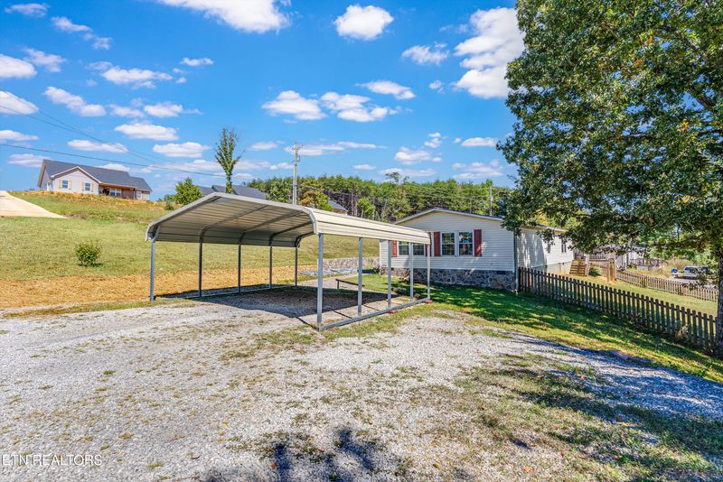 6106 Lanier Rd, Maryville, TN 37801