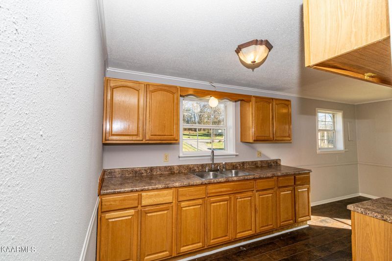 611 Clark St, Athens, TN 37303