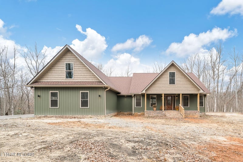 611 Dripping Springs Rd, Monterey, TN 38574