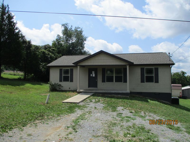 611 Monroe Rd, Maynardville, TN 37807