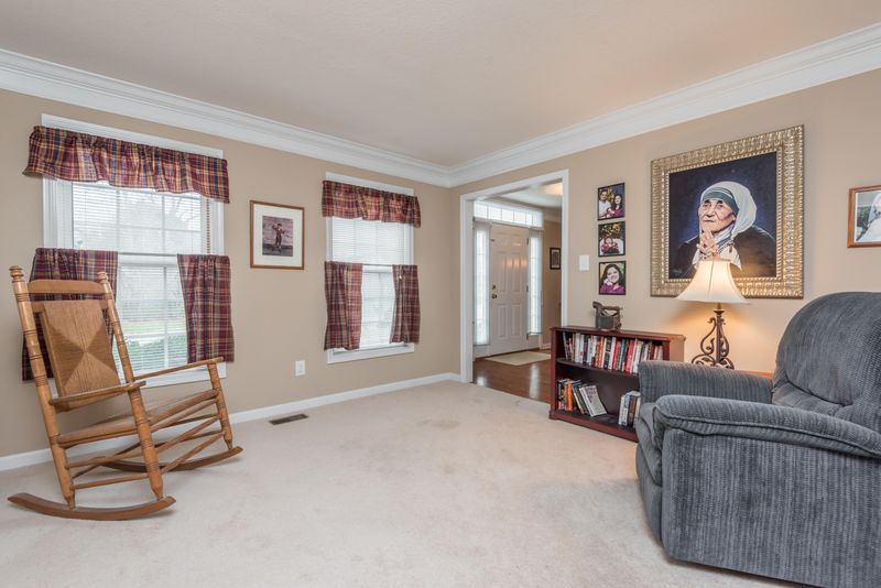 6112 Cateland Ln, Powell, TN 37849
