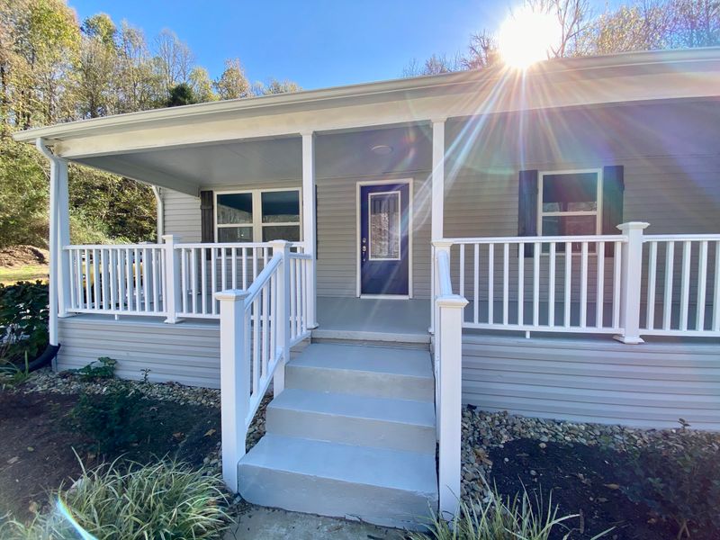 6116 E Lamar Alexander Pkwy, Walland, TN 37886