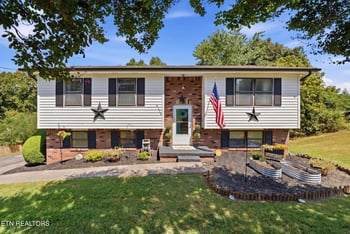 6116 Renee Rd, Corryton, TN 37721