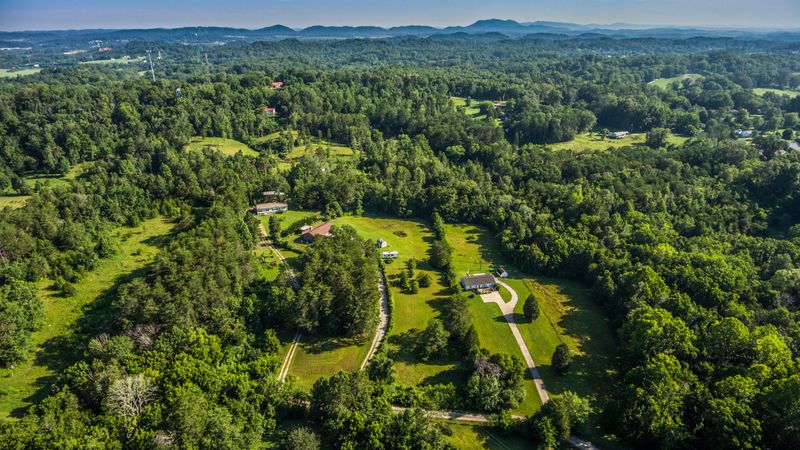 6117 Perry Rd, Knoxville, TN 37914