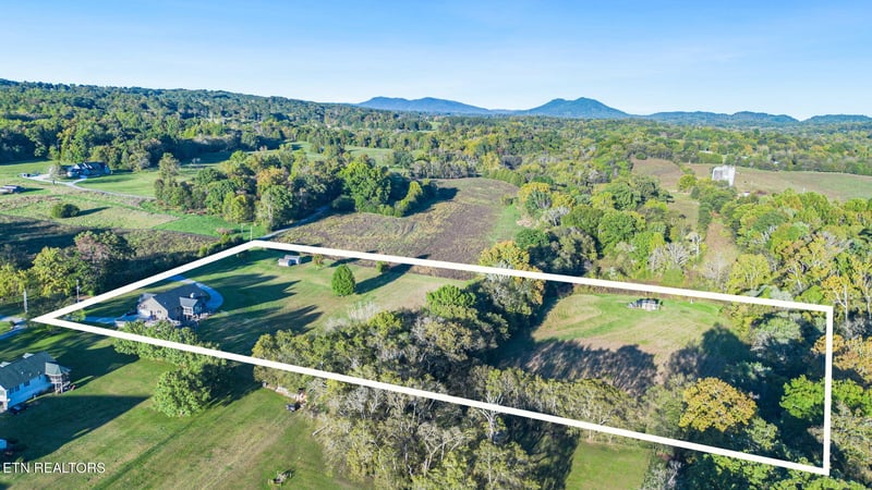 6118 Jim Luttrell Ln, Knoxville, TN 37918