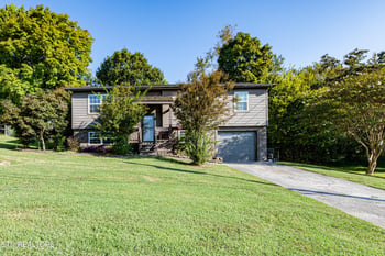 612 Arlington Dr, Knoxville, TN 37934