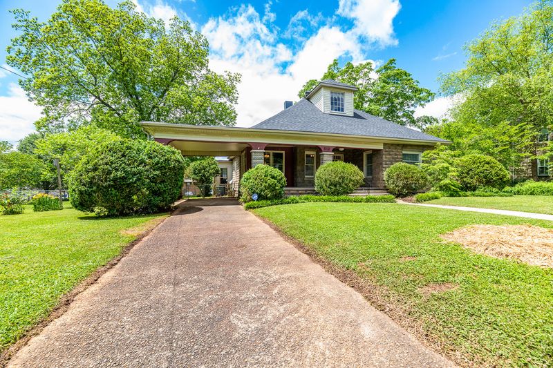 612 E Madison Ave, Athens, TN 37303