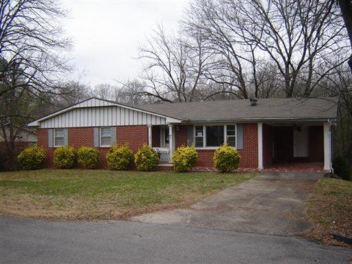 612 Stalans Dr, Etowah, TN 37311