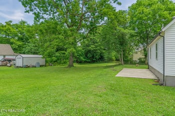612 W Strang St, Rockwood, TN 37854