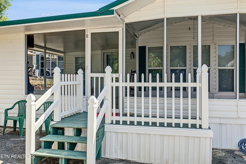 612 Whistling Swan St, Townsend, TN 37882