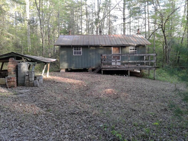 6120 Happy Valley Loop Rd, Tallassee, TN 37878