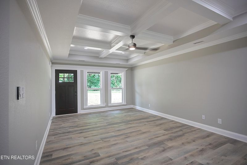 6120 Hutton Ridge Rd, Maryville, TN 37801