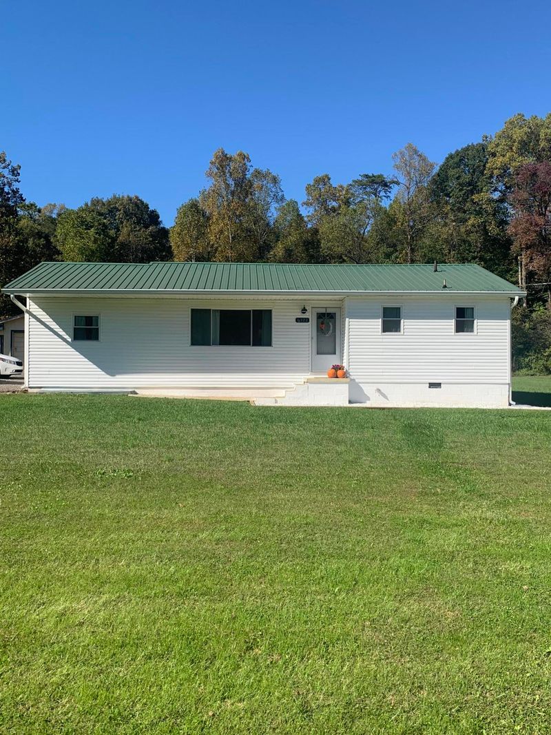 6121 Atkins Rd, Knoxville, TN 37918