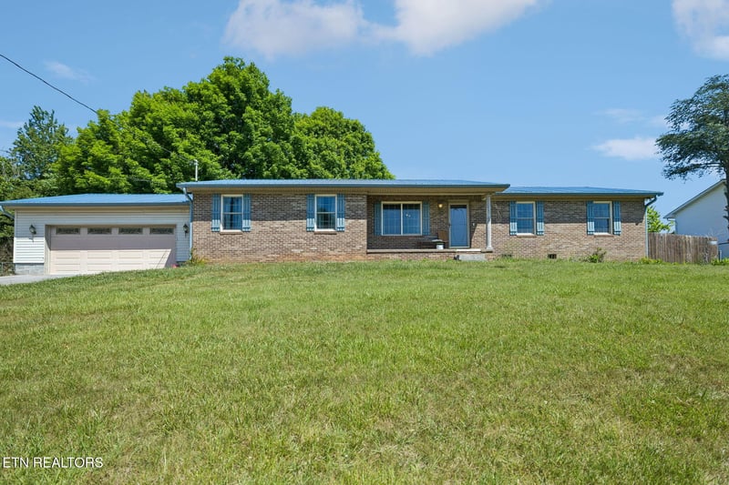 6121 W Emory Rd, Knoxville, TN 37931