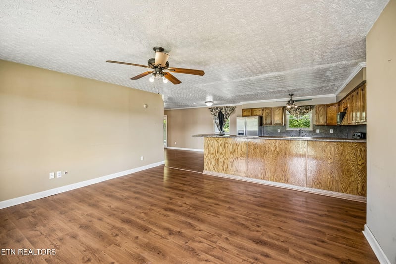 6121 W Emory Rd, Knoxville, TN 37931