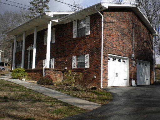 6122 Ricky Allen Rd, Corryton, TN 37721