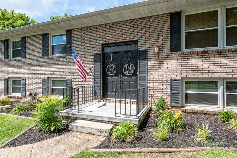 6124 Apache Tr, Knoxville, TN 37920