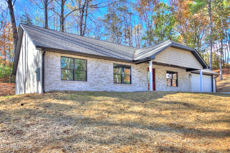 6124 Hutton Ridge Rd, Maryville, TN 37801