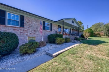 6124 Lilywood Ln, Knoxville, TN 37921