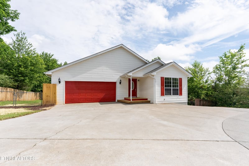 6125 Bingham Ln, Maryville, TN 37801