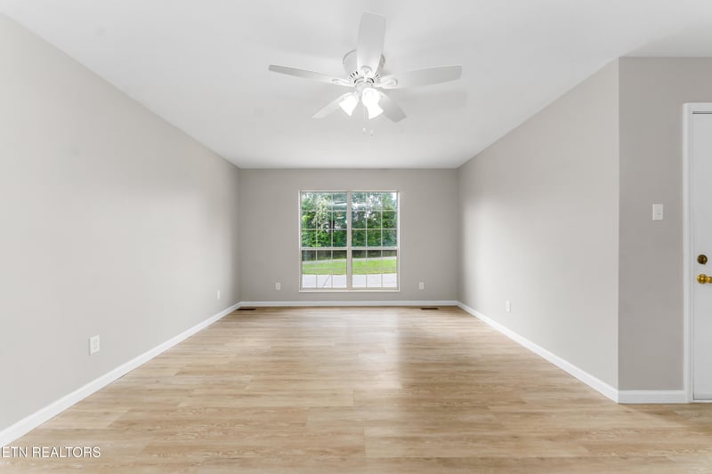6125 Bingham Ln, Maryville, TN 37801
