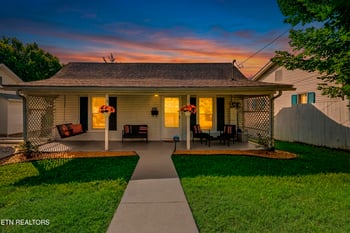 613 Fowler St, Clinton, TN 37716