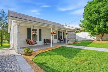 613 Fowler St, Clinton, TN 37716