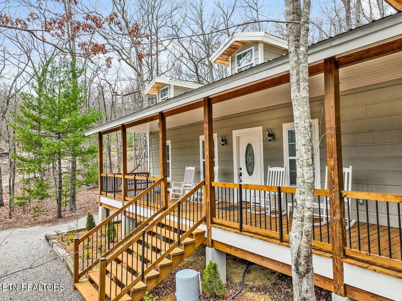 6134 Bobcat Tr, Tallassee, TN 37878