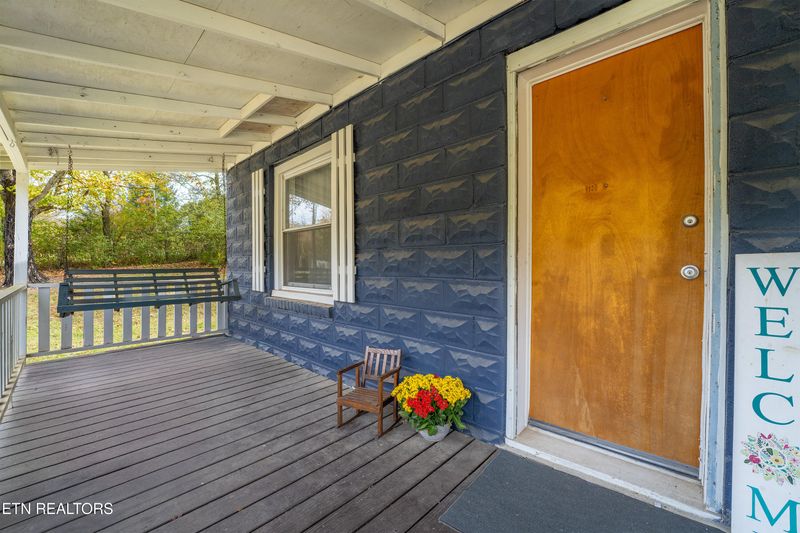 614 E Brushy Valley Dr, Powell, TN 37849