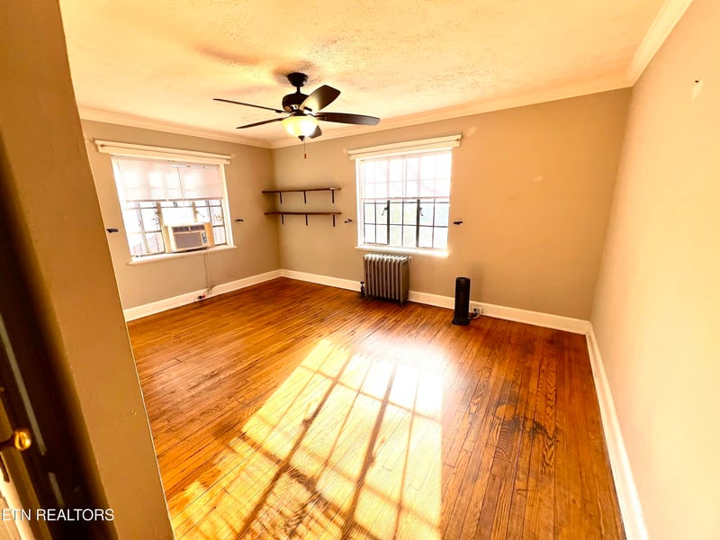 614 W Hill Ave #2, Knoxville, TN 37902
