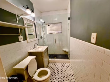 614 W Hill Ave #2, Knoxville, TN 37902
