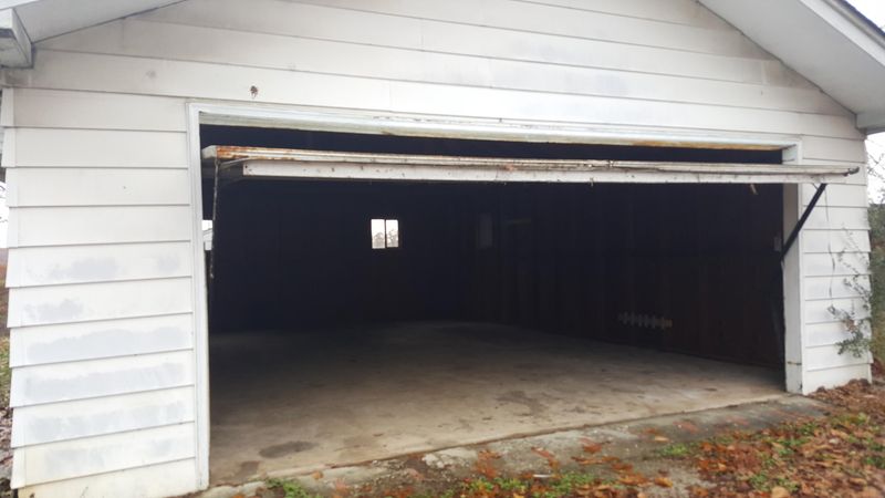 6141 Morgan County Hwy, Lancing, TN 37770