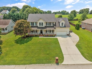 615 Grassland Dr, Maryville, TN 37804