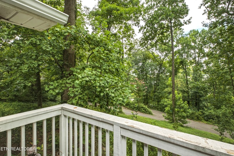 615 Hemlock Rd, Knoxville, TN 37919