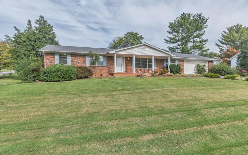 615 Mize Cir, Seymour, TN 37865