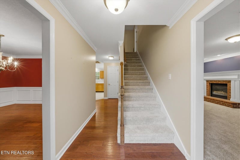 615 Mountain Pass Ln, Knoxville, TN 37923
