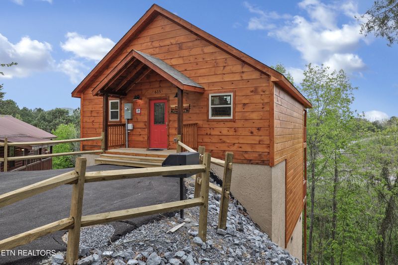 615 Quill Gordon Ct, Pigeon Forge, TN 37863