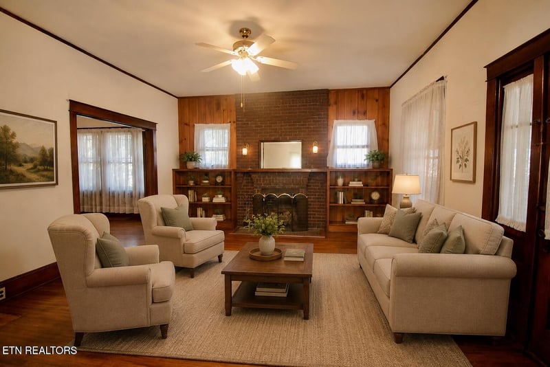 615 S Washington St, Maryville, TN 37804