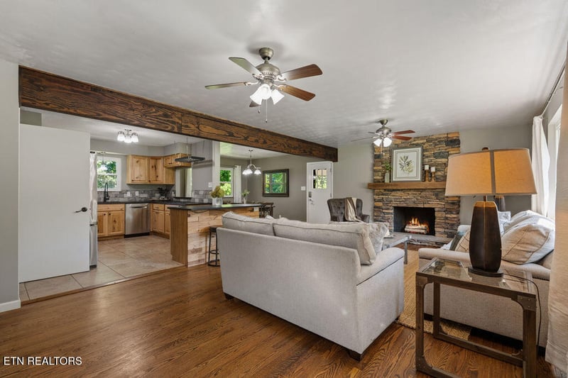 615 View Park Dr, Knoxville, TN 37920