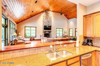 615 Waterside Cir, Andersonville, TN 37705