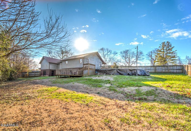 6153 John May Dr, Knoxville, TN 37921