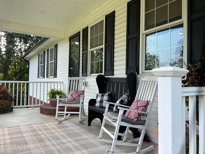 6155 Babelay Rd, Knoxville, TN 37924
