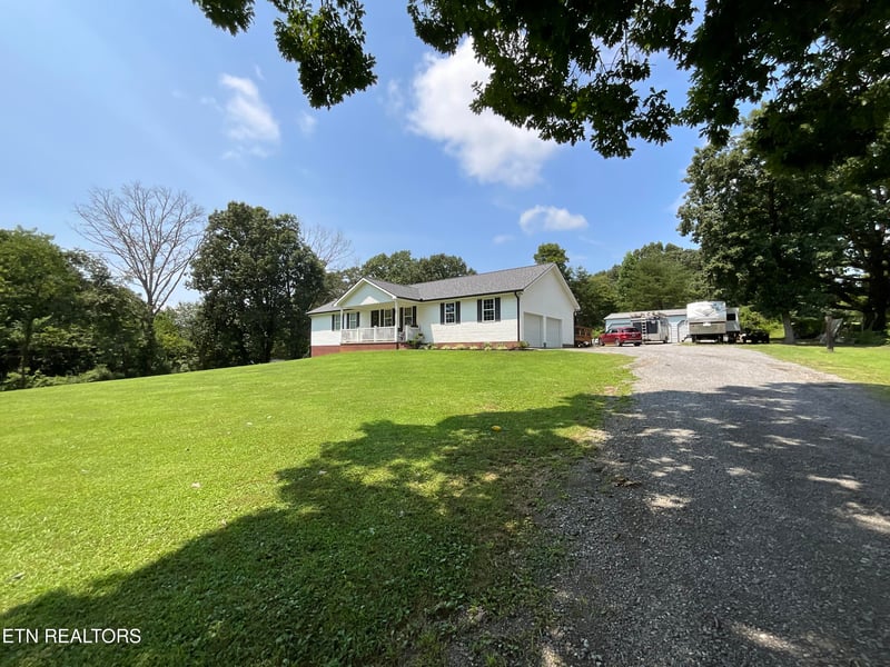 6155 Babelay Rd, Knoxville, TN 37924