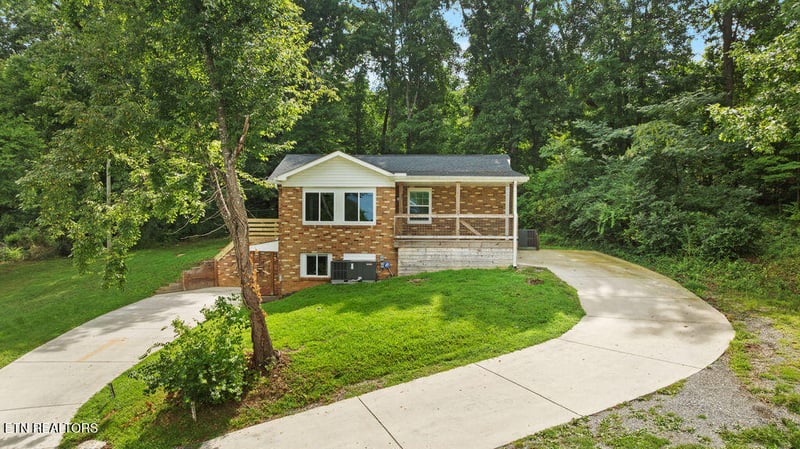 616 - 618 Kinzel Ave, Maryville, TN 37804