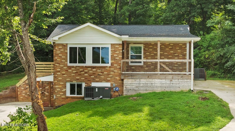616 - 618 Kinzel Ave, Maryville, TN 37804