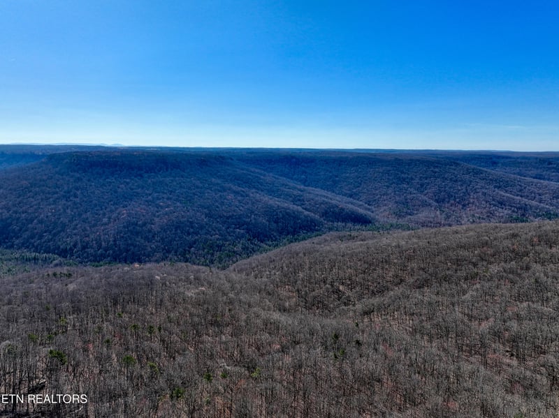 616 Cumberland Cove Rd, Monterey, TN 38574