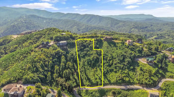 616 Kings Way, Gatlinburg, TN 37738