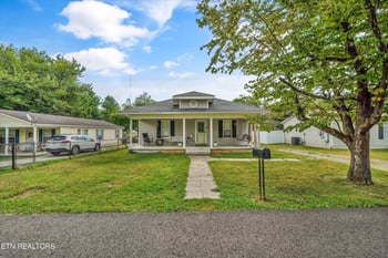 616 Mitchell Dr, Knoxville, TN 37912